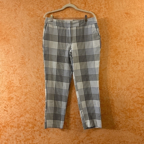 🍁SALE🍁ANN TAYLOR FACTORY Plaid Pants size 6 - Picture 1 of 9